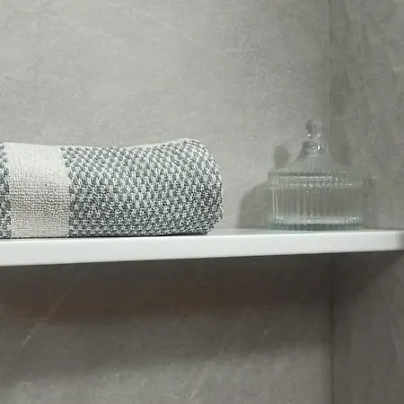 דירה Eleni's House